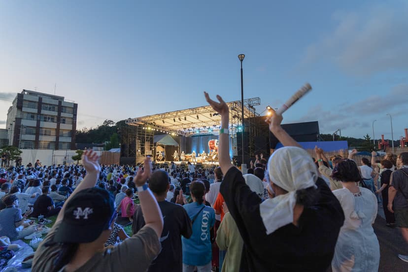 ① Immerse yourself in live music and nature at seaside concerts