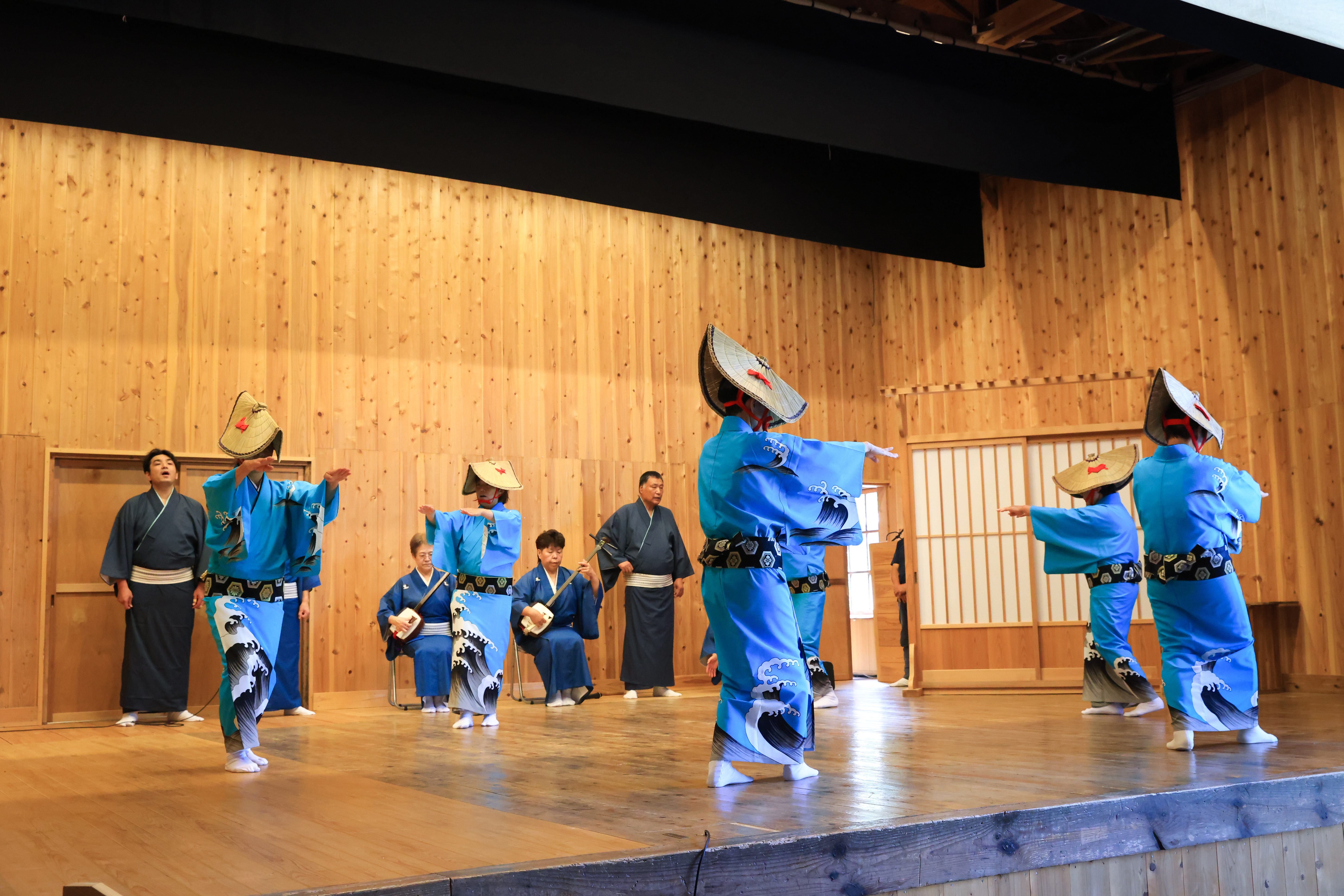 Ogi Folk Performing Arts at Shukunegi Community Hall