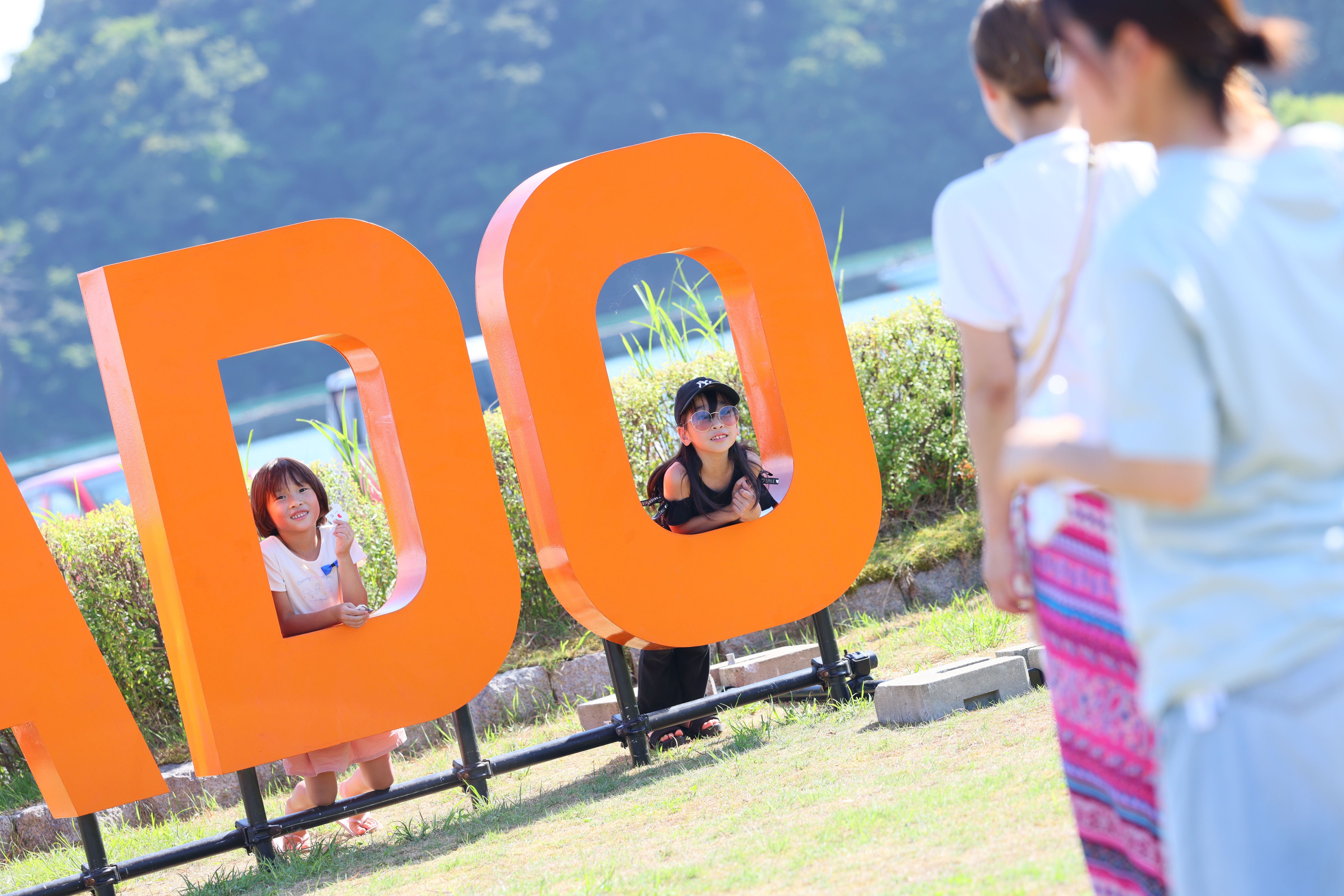 遊ぶこともたち