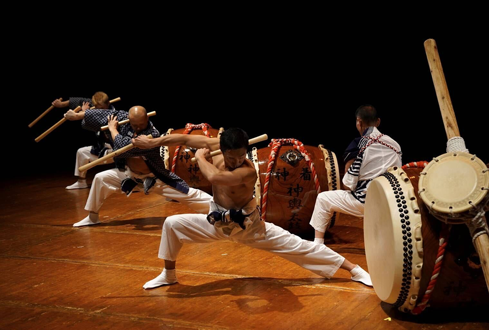 Miyake-jima
Geino Doshi-kai